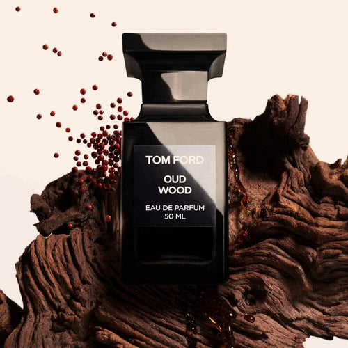 Oud Wood bottle with oud wood and coffee